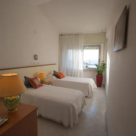 Hotel Vesuvian