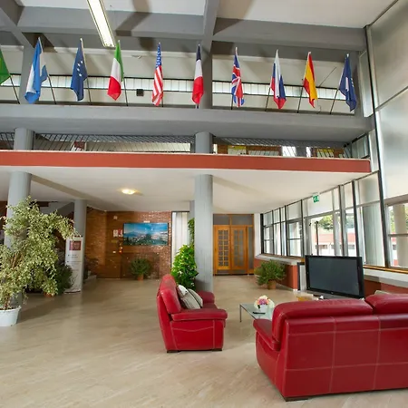 Hotel Vesuvian