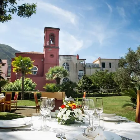 Hotel Vesuvian