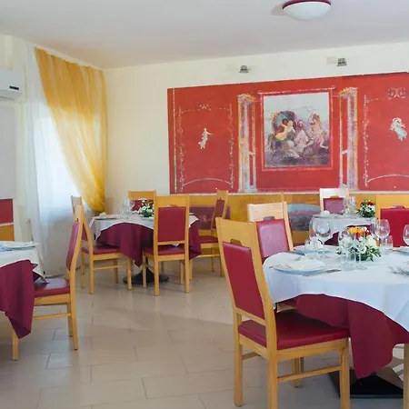 Vesuvian Hotel